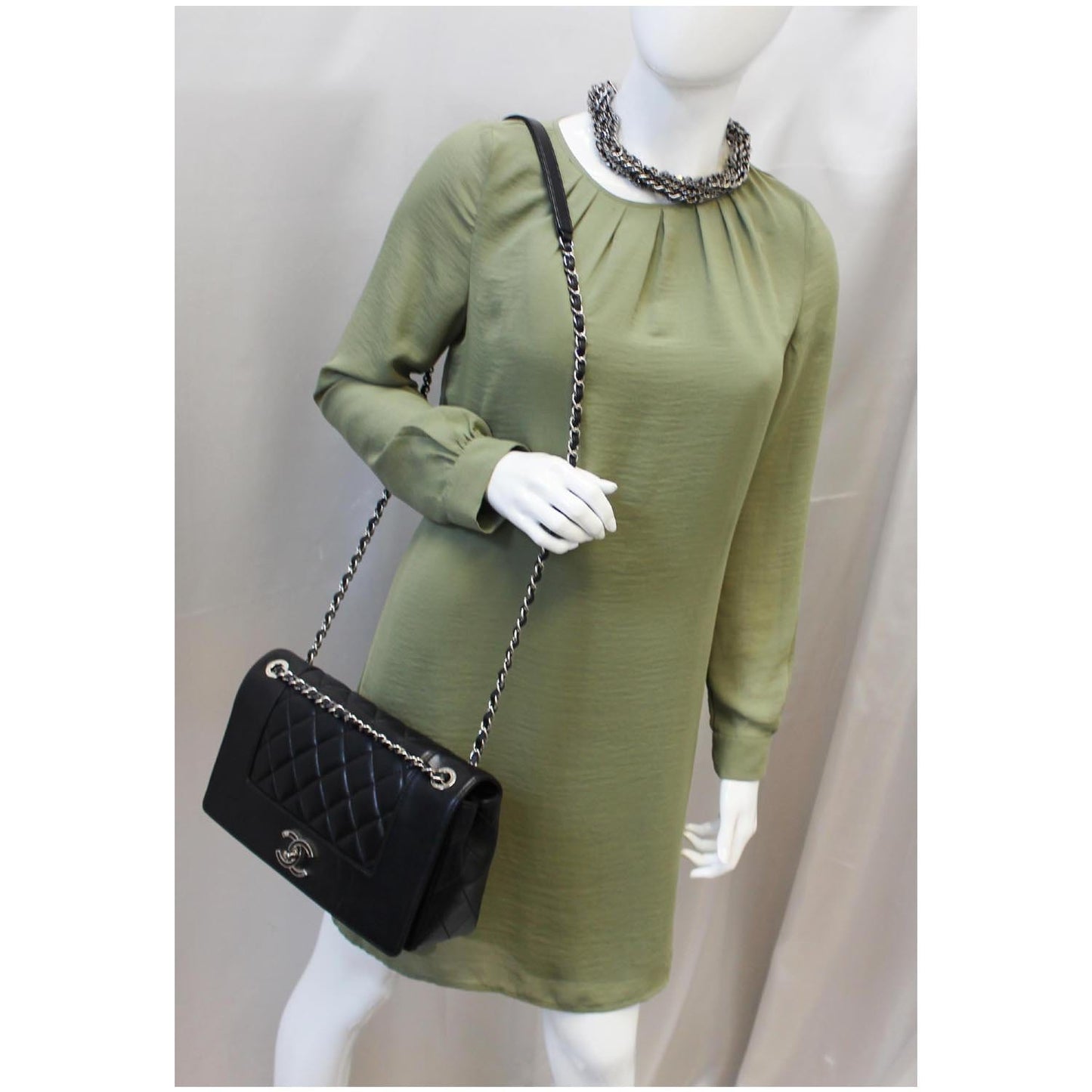 CHANEL Mademoiselle Vintage Flap Sheepskin Leather Shoulder Bag Black