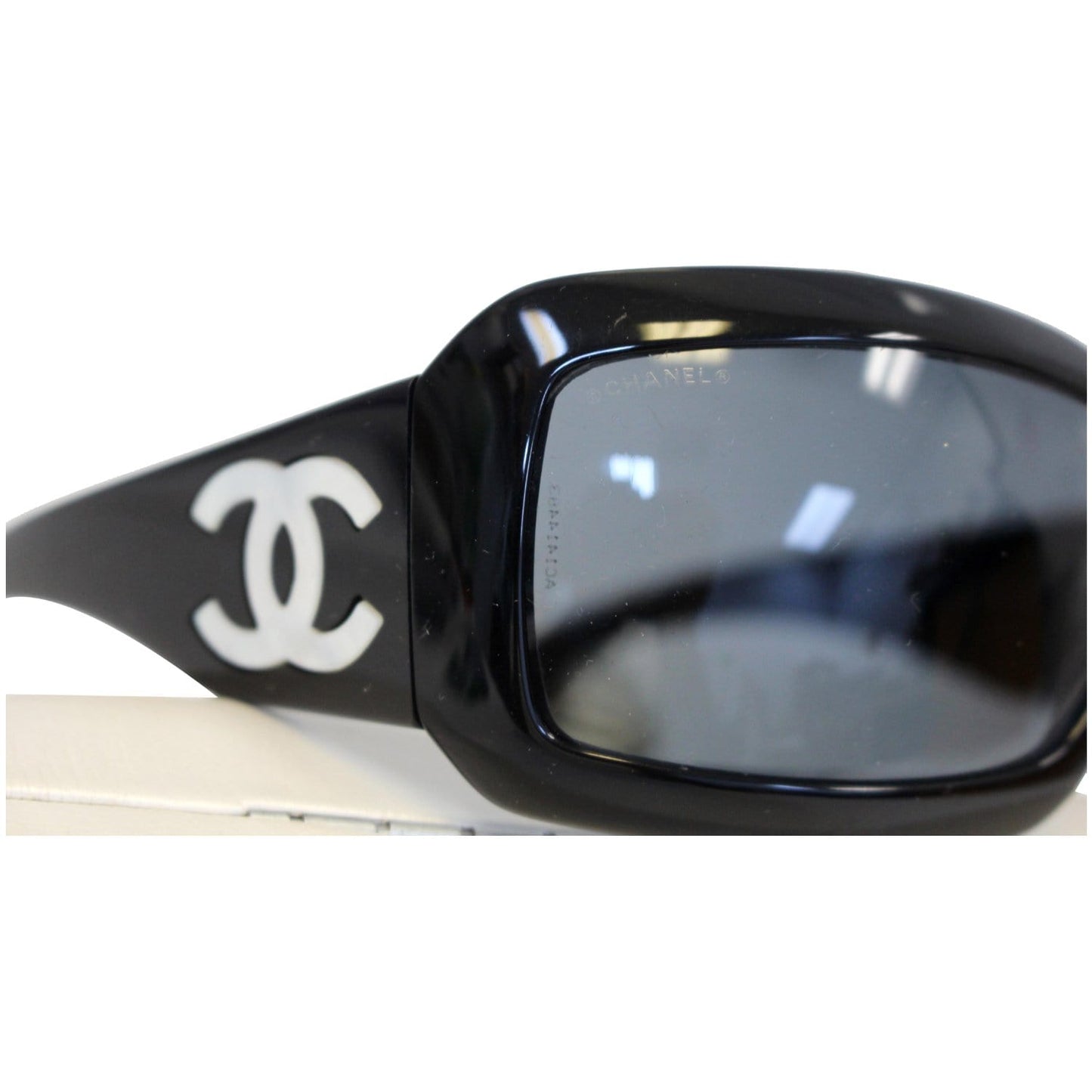 CHANEL Mother of Pearl Sunglasses 5076H Black