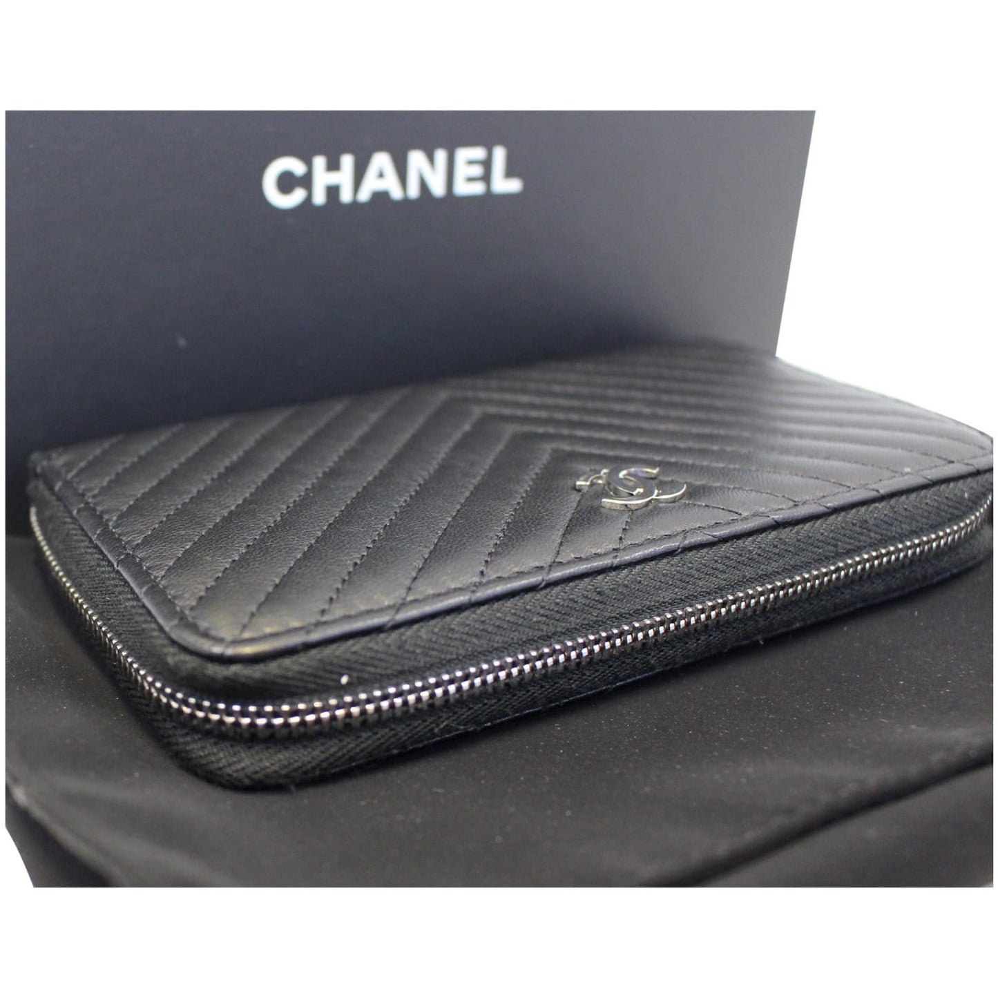 CHANEL Lambskin Chevron Zip Around Wallet Black