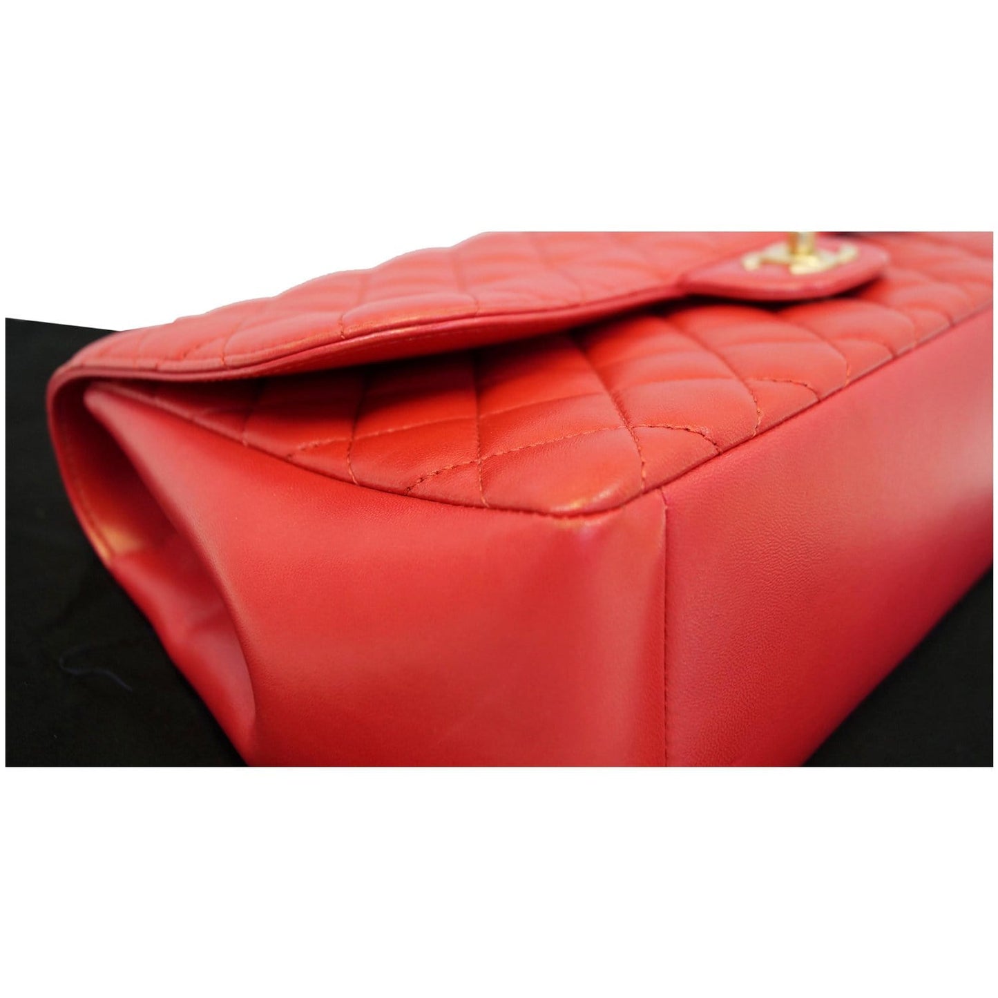 CHANEL Jumbo Classic Single Flap Lambskin Leather Shoulder Bag Red