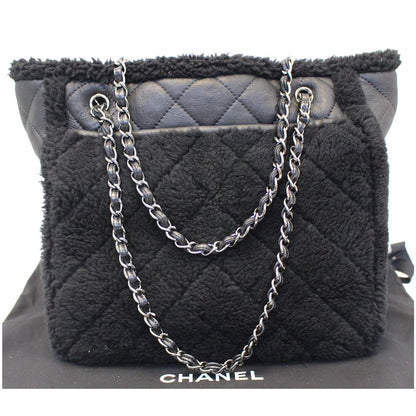 CHANEL Cozy CC Shearling and Lambskin Tote Bag Black