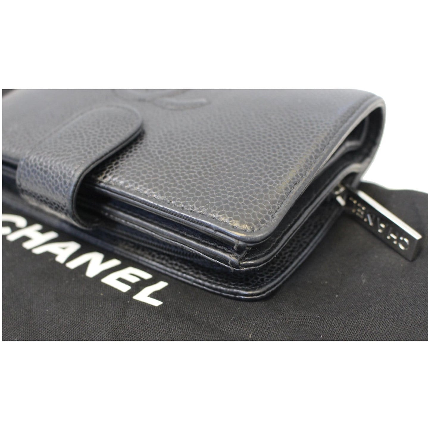 CHANEL CC Caviar Leather Bifold Wallet Black