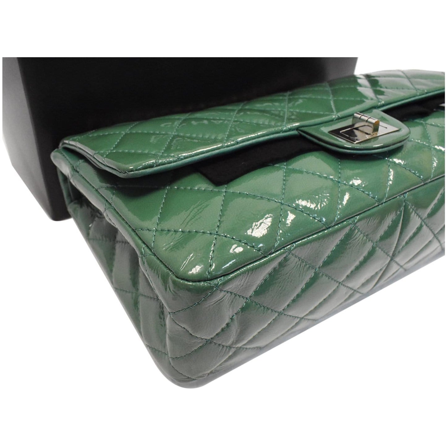CHANEL 2.55 Reissue Double Flap Patent Leather Shoulder Bag Green