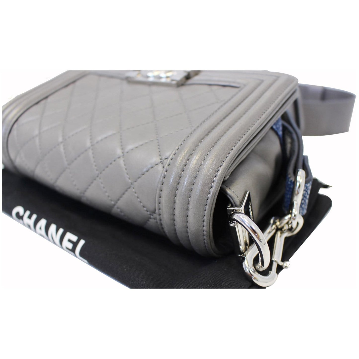 CHANEL Boy Flap with Stingray Lambskin Shoulder Bag Silver