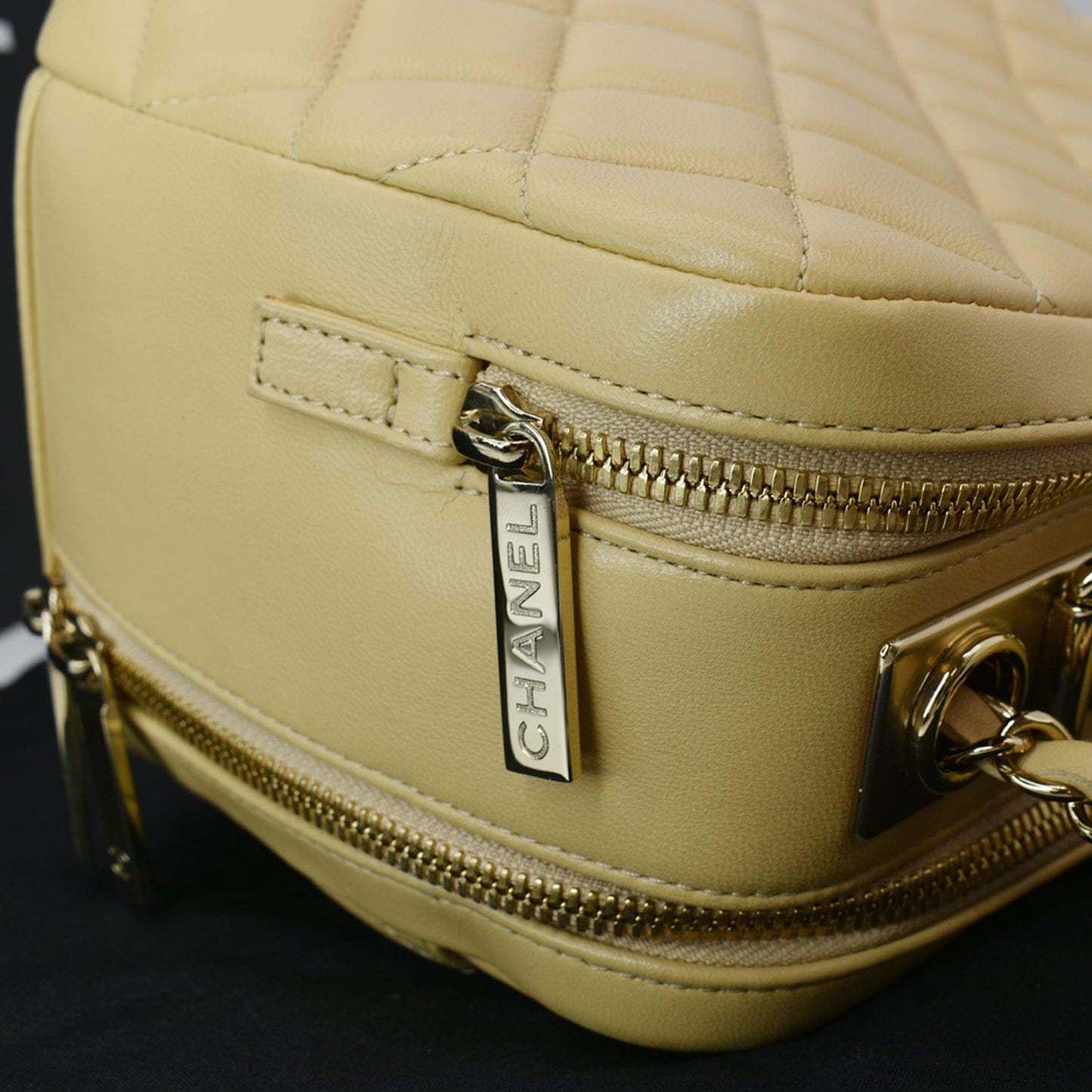 CHANEL Trendy CC Bowling Quilted Leather Shoulder Bag Beige