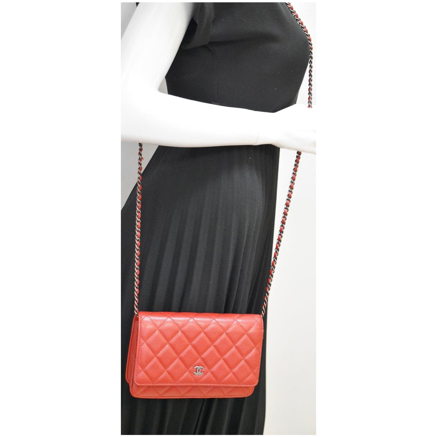 CHANEL CC WOC Caviar Leather Chain Crossbody Bag Red