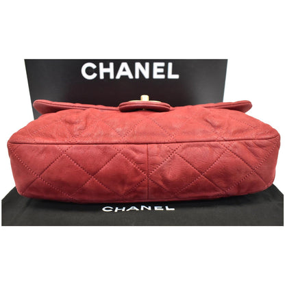 CHANEL Chic Quilt Flap Iridescent Leather Shoulder Bag Red