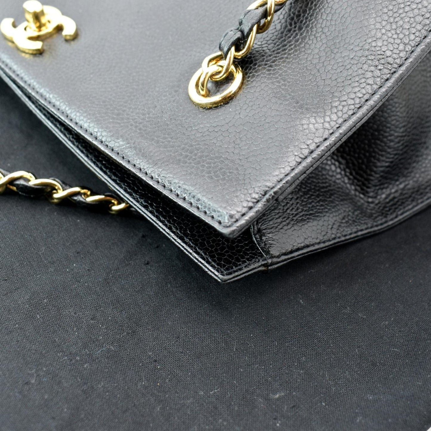 CHANEL Vintage CC Chain Caviar Leather Shopping Tote Bag Black