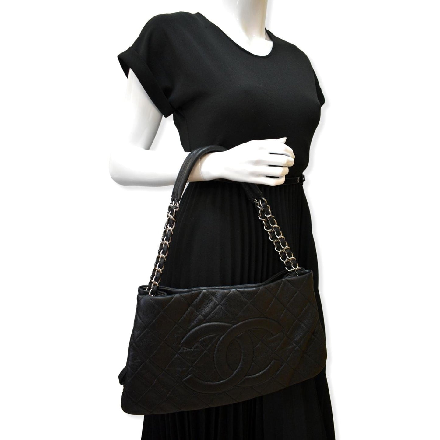 CHANEL Expandable Zip Around Caviar Quilted Tote Shoulder Bag Black