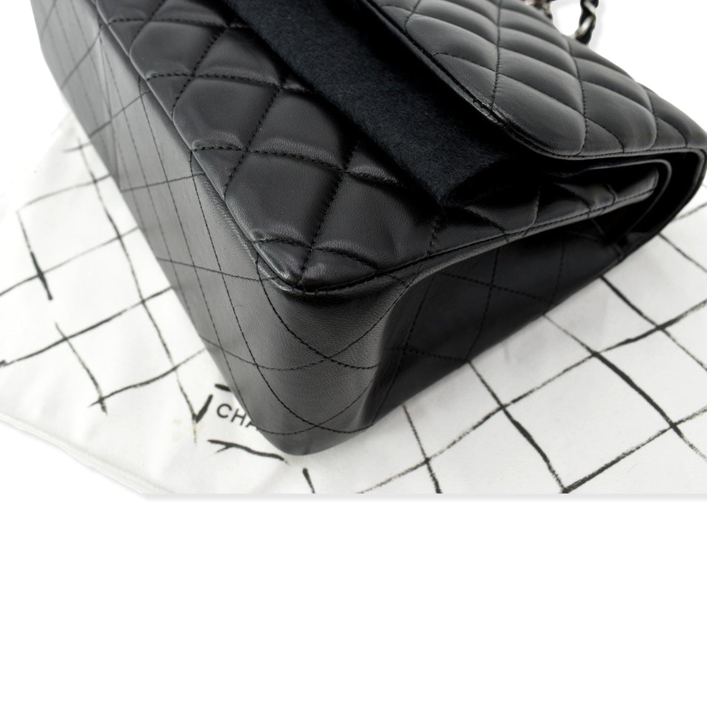 CHANEL Classic Jumbo Double Flap Lambskin Leather Shoulder Bag Black