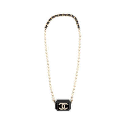 Chanel AirPods Case with Pearl Chain Black LGHW