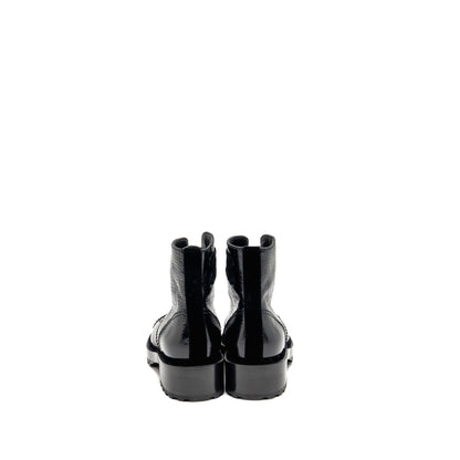Chanel size 39 lace up boots shiny calfskin black