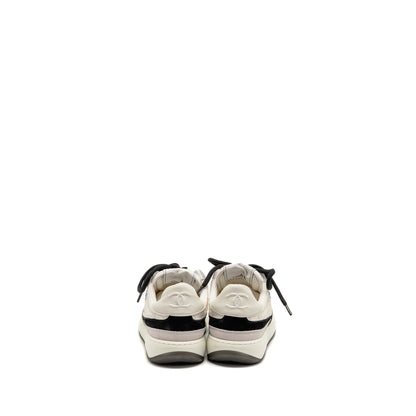 Chanel Size 36 CC Sneakers Suede/Fabric/Calfskin White/Light Grey/Black