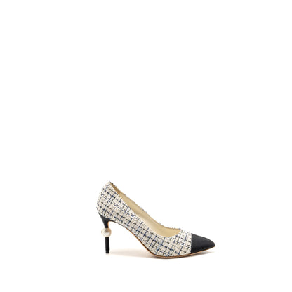 Chanel size 36 pump tweed blue / white/ black