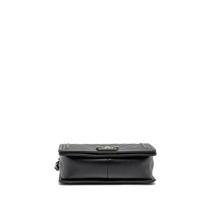 Chanel Medium Boy Bag Chevron Caviar Black Ruthenium Silver Hardware