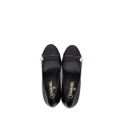 Chanel Size 36 CC Pearl Pumps Leather/Grosgrain Black