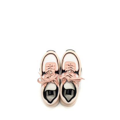 Chanel size 38 cc logo sneaker pink / multicolour