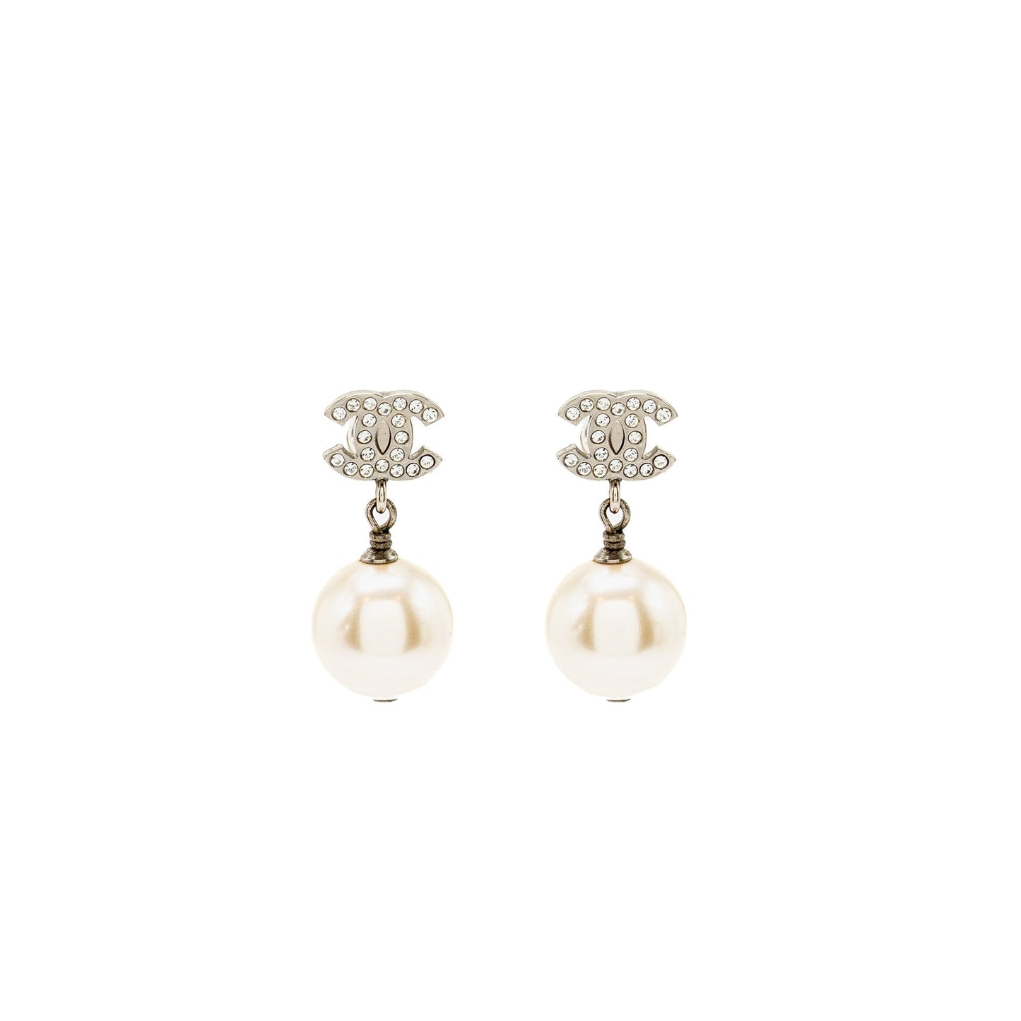Chanel cc logo with pearl drop earrings silver tone