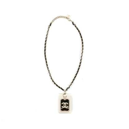 Chanel 21A Long Necklace Card Holder Leather Chain White LGHW