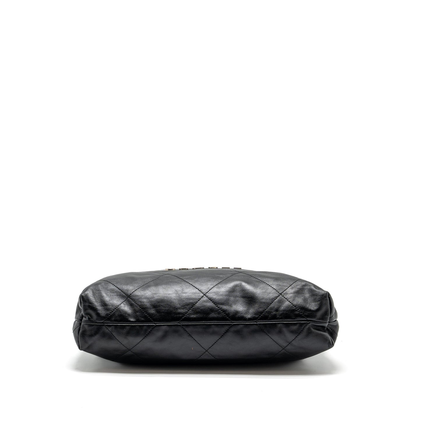 Chanel medium 22 bag Calfskin Black SHW (Microchip)