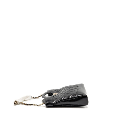 Chanel 24S Mini 31 Bag shiny lambskin black LGHW (microchip)
