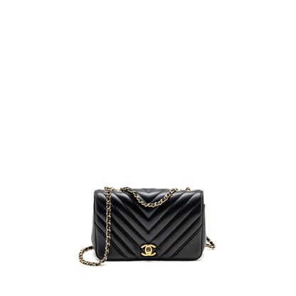 Chanel Chevron Flap bag lambskin black LGHW
