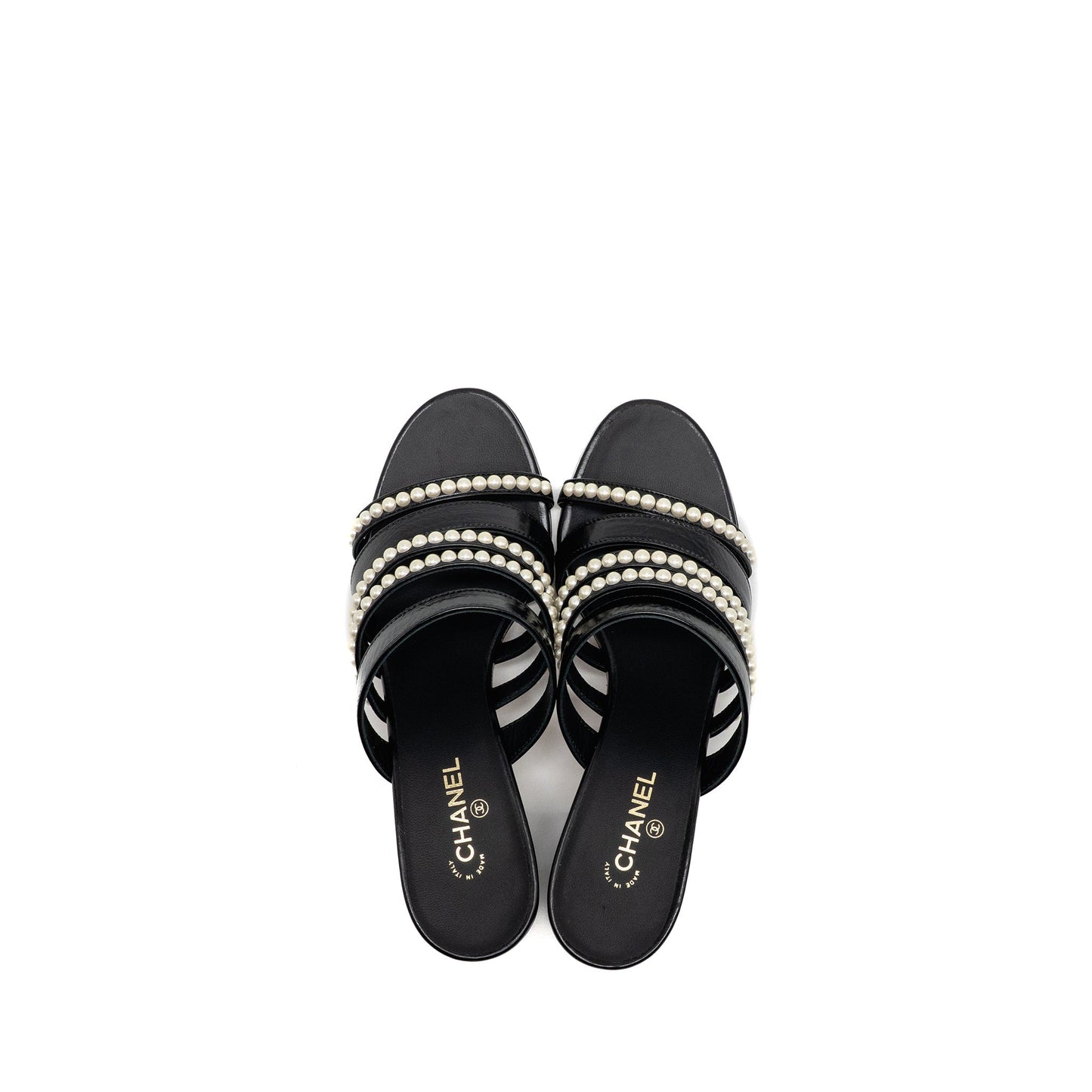 Chanel Size 37 leather/pearl sandals Black