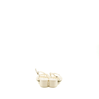Chanel Size 38.5 Pearl Sandal Leather White SHW