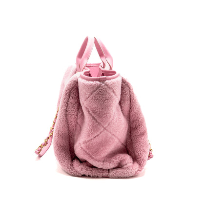 Chanel 22a Deauville Tote Shearling Lambskin Pink GHW (microchip)