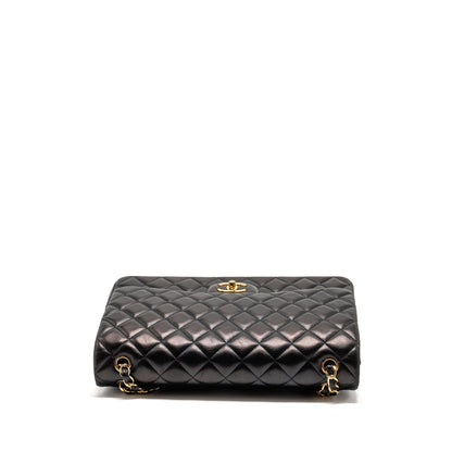 Chanel Maxi Classic Double Flap Bag Lambskin Black GHW