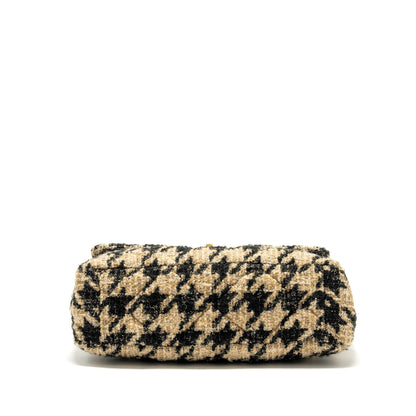 Chanel Maxi 19 Bag Tweed Beige/Black Multicolour Hardware