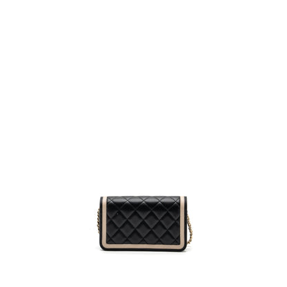 Chanel 23B Flap Phone Holder Lambskin Black/ White LGHW (microchip)