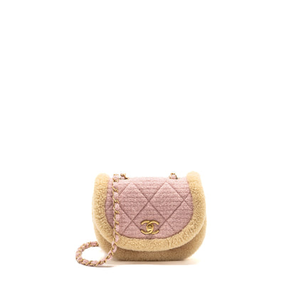 Chanel 22K Cozy Coco Round Flap Bag Tweed/Shearling Pink GHW (Microchip)