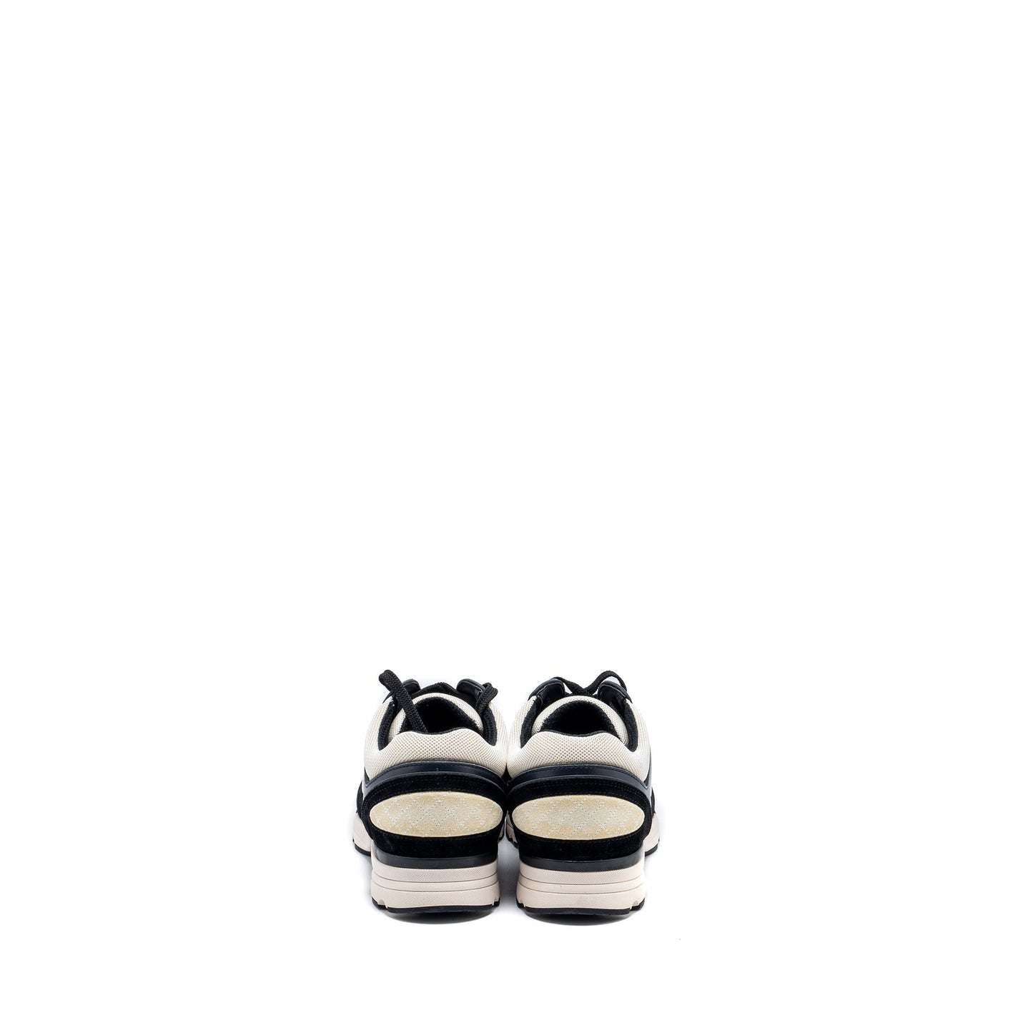 Chanel size 44 CC Logo sneaker suede/ leather black/white