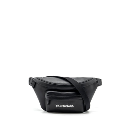 Balenciaga Everyday Beltpack Calfskin Black