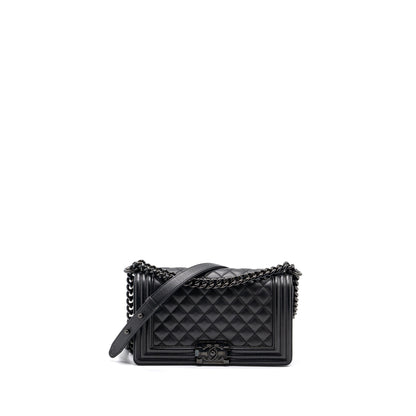 Chanel medium boy bag caviar so black black hardware