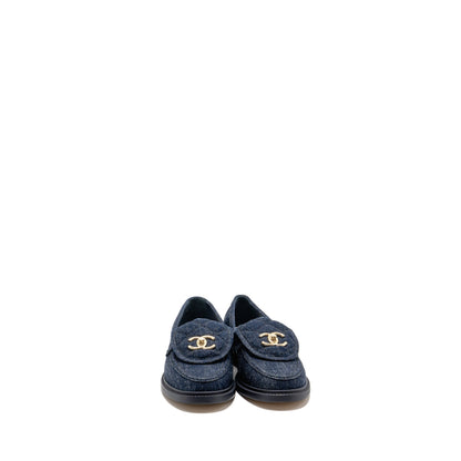 Chanel Size 38 CC Turnlock Loafer Quilted Denim Blue LGHW