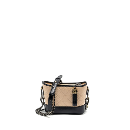 Chanel Small Gabrielle Hobo Bag Aged Calfskin Beige/Black multicolour Hardware