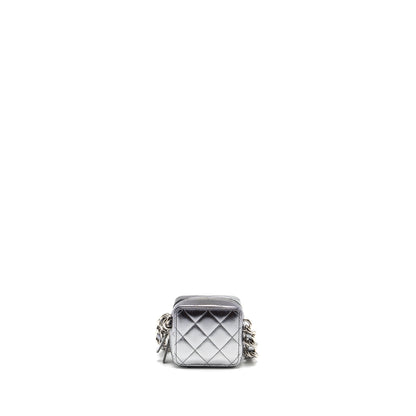 Chanel 22c coco punk purse with giant chain lambskin metallic silver/black SHW