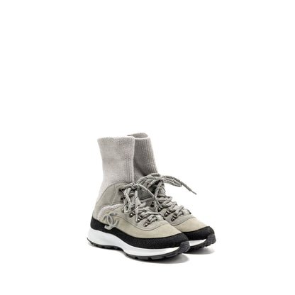 Chanel Size 37.5 21K CC Sneakers Suede Calfskin/Knit Grey/Dark Grey/Light Grey SHW