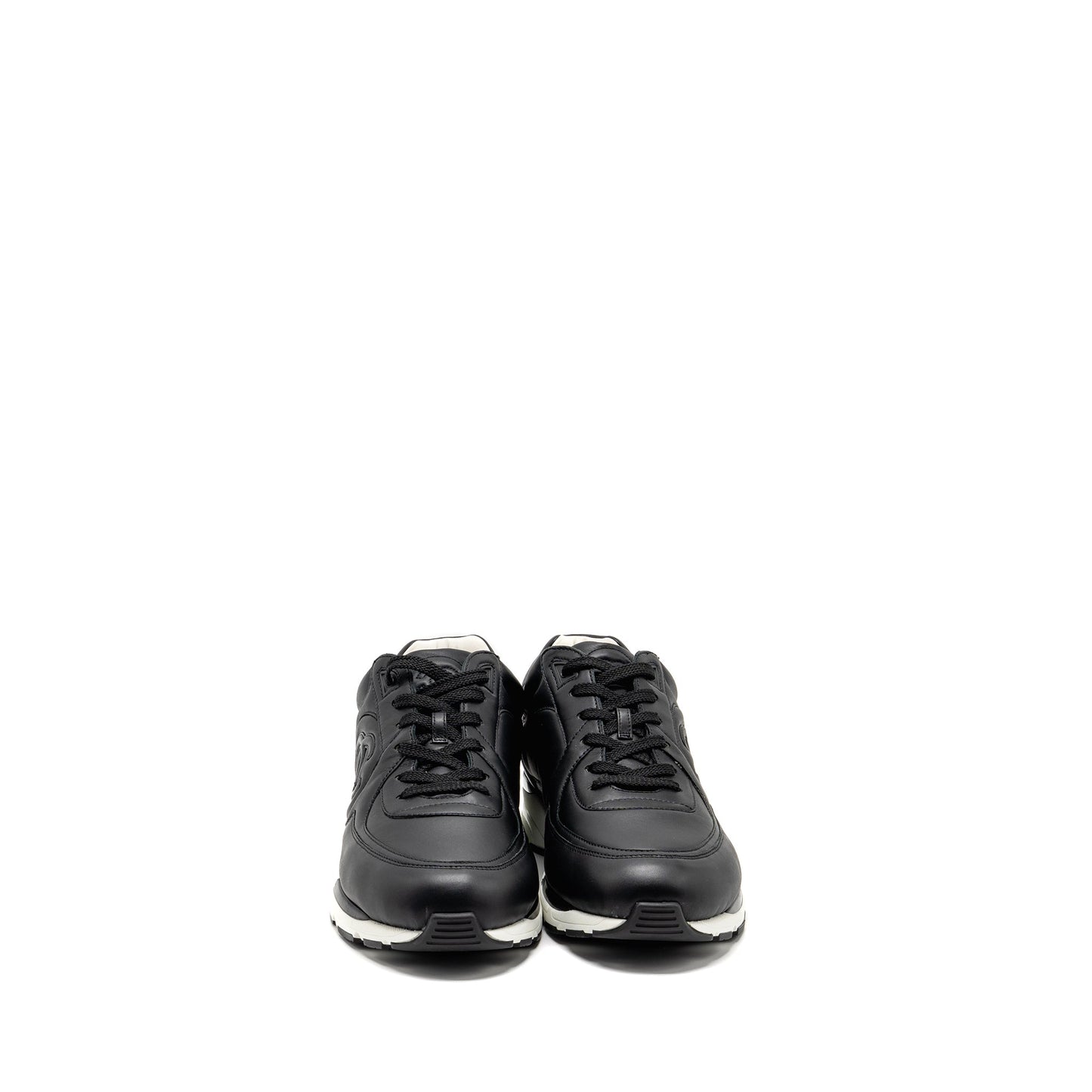 Chanel size 45 CC logo sneakers leather black / white