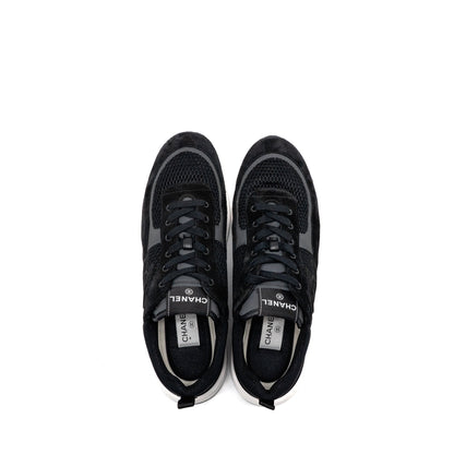Chanel size 45 CC logo sneakers Suede / Mesh black / white