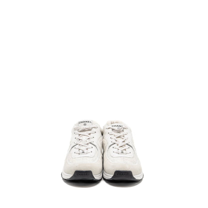 Chanel size 44 CC logo sneakers suede leather / tweed white