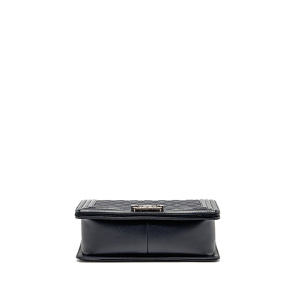 Chanel Medium Boy Bag Grained Calfskin Navy Ruthenium Hardware