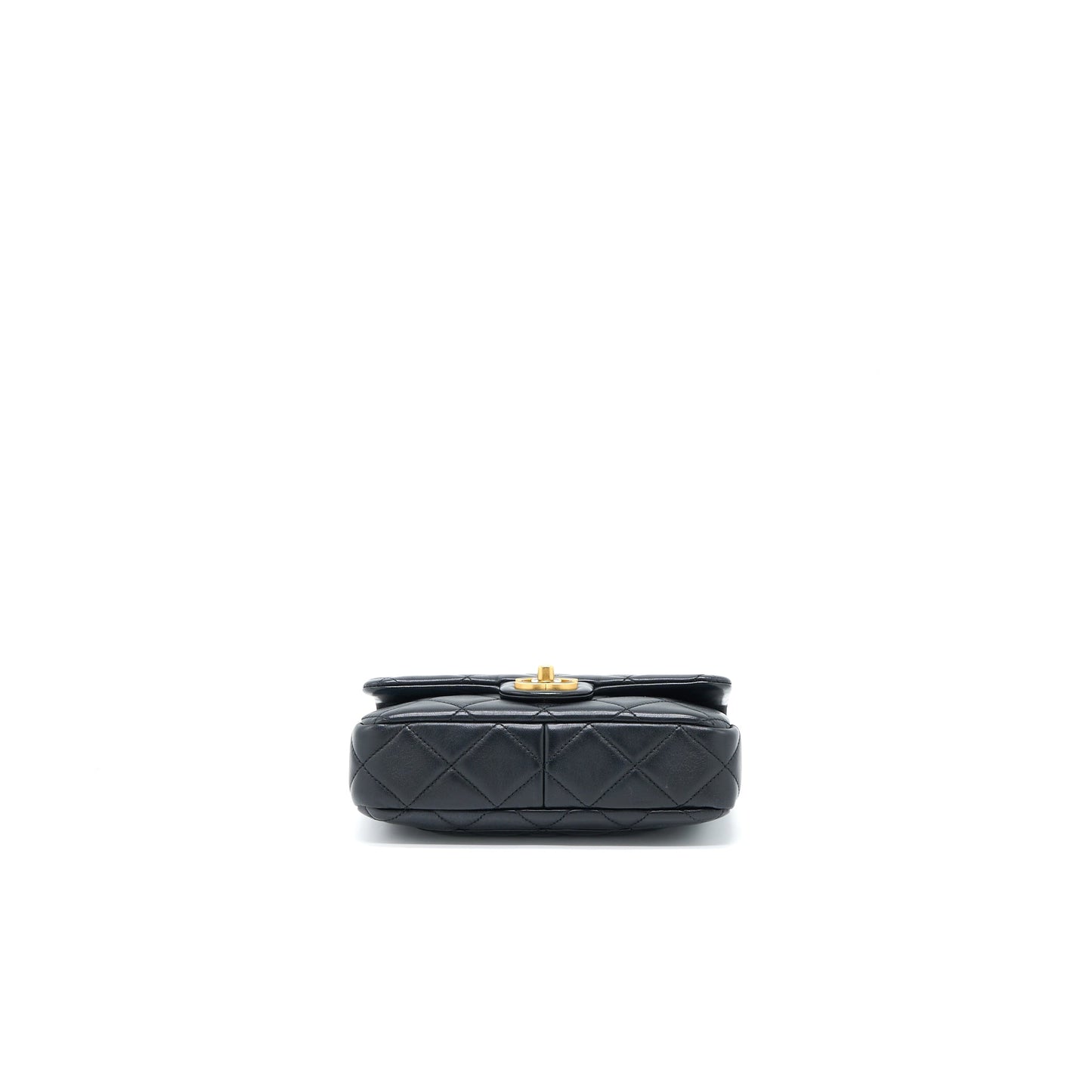 Chanel 22P Enemal Flap Bag Lambskin Black GHW (Microchip)