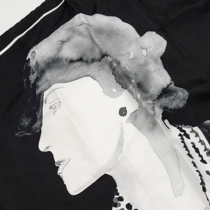 CHANEL 90x90cm Coco Chanel Silk Scarf Black / White