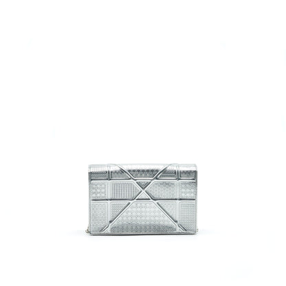 DIOR DIORAMA WALLET ON CHAIN IN SILVER