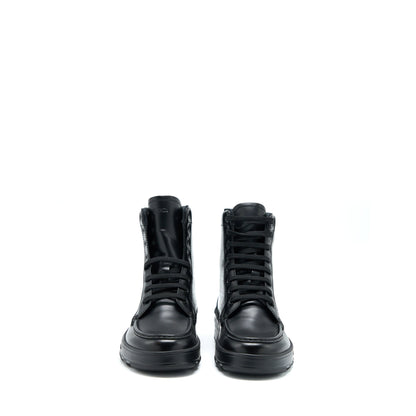 Fendi Size 6 Print Boots Calfskin Black