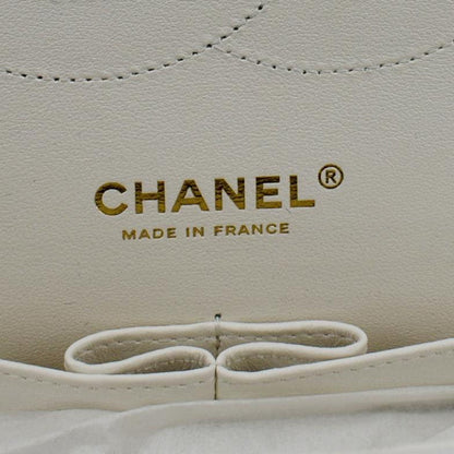 CHANEL Jumbo Double Flap Quilted Caviar Leather Shoulder Bag White