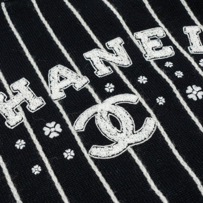 Chanel size 36 23p cardigan cashmere black/white